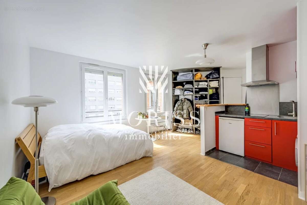 Appartement à PARIS-11E