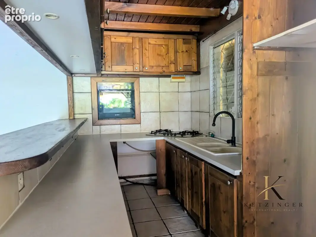 Maison 5 pièces 90 m² à vendre à Saint-Claude (97120) - photo 8
