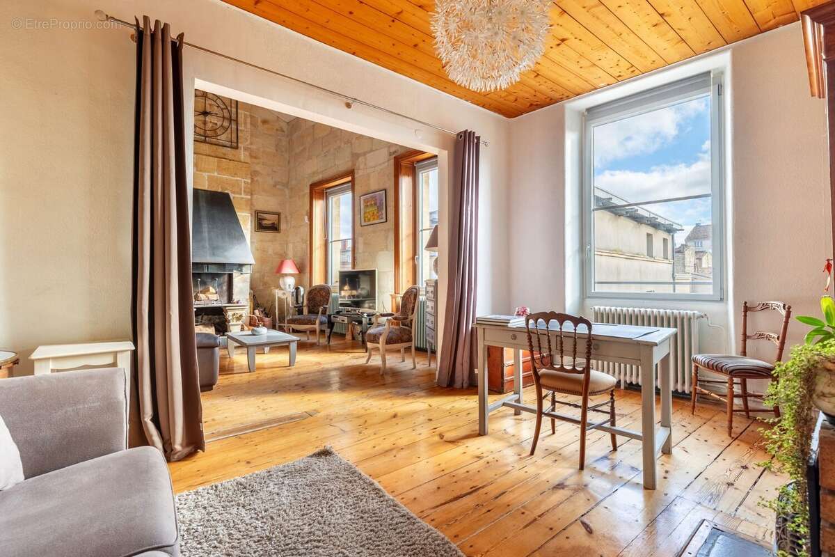 Appartement à BORDEAUX