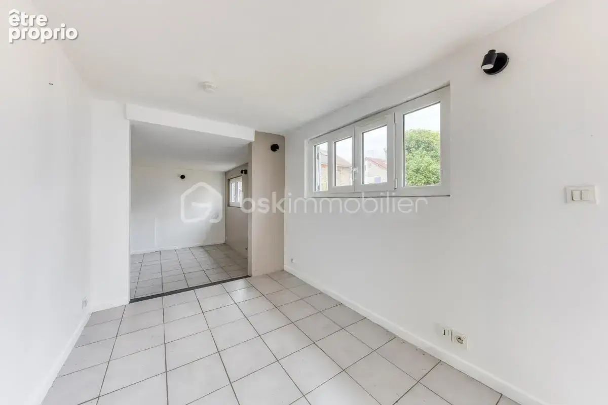 Maison menier familiale, sans mitoyennete, avec 4 chambres, dépendance, garage et cave total - photo 18