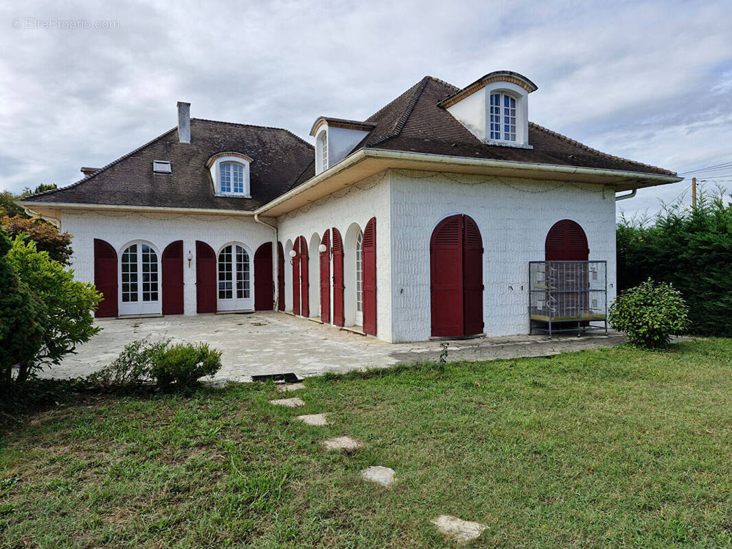 Maison à BELIN-BELIET