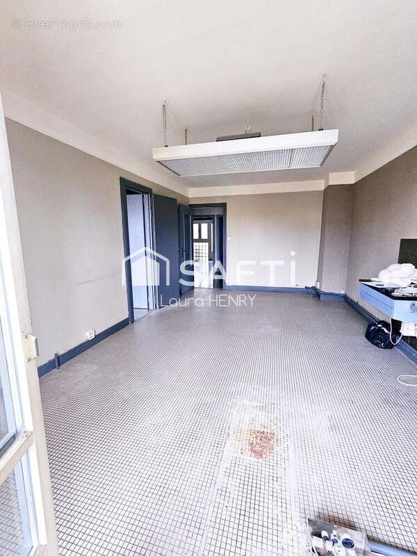 Photo 3 - Commerce à VERDUN