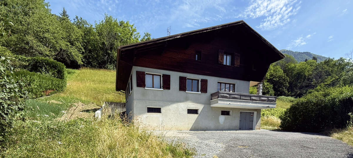 Maison à AYSE