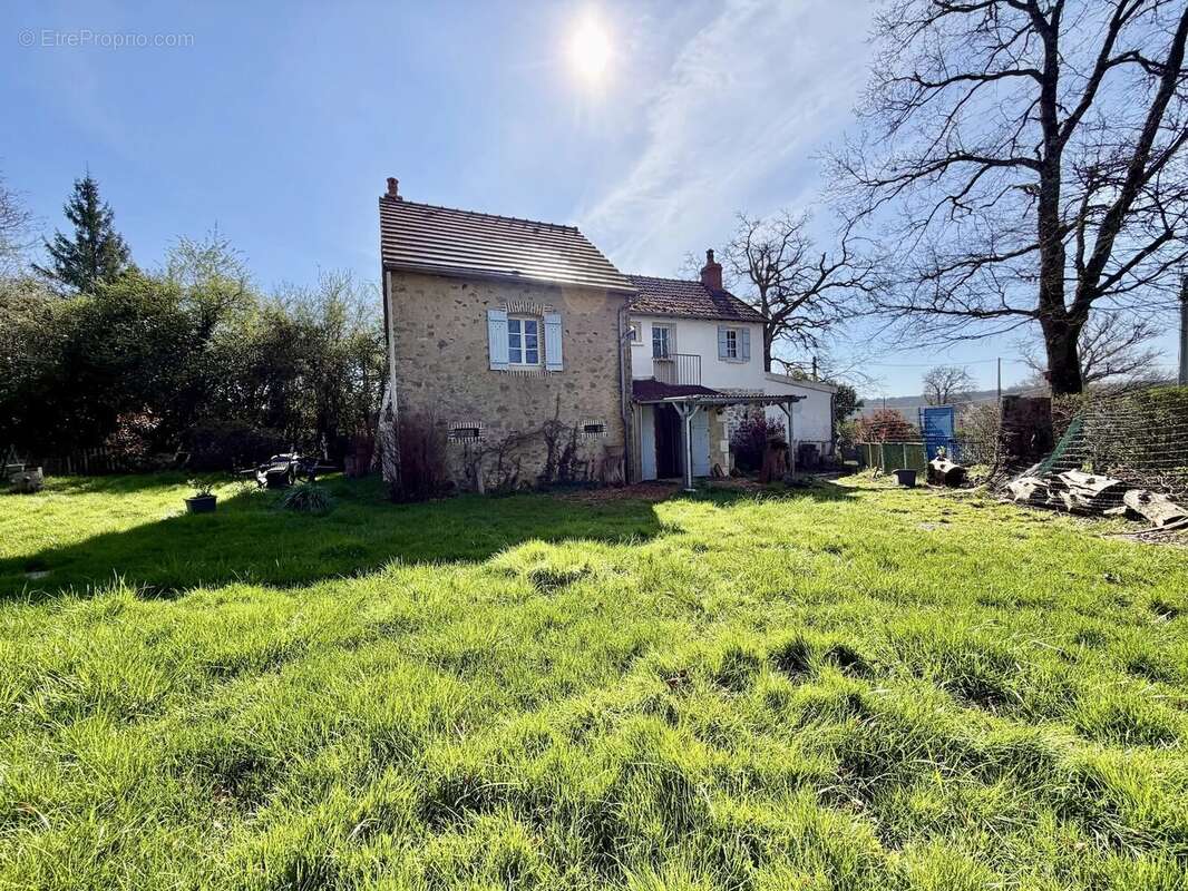 Maison à SAINT-HONORE-LES-BAINS