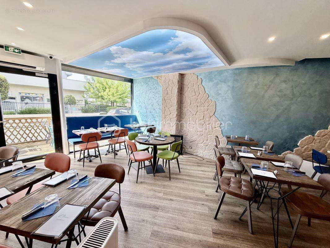 Commerce à MONTREUIL