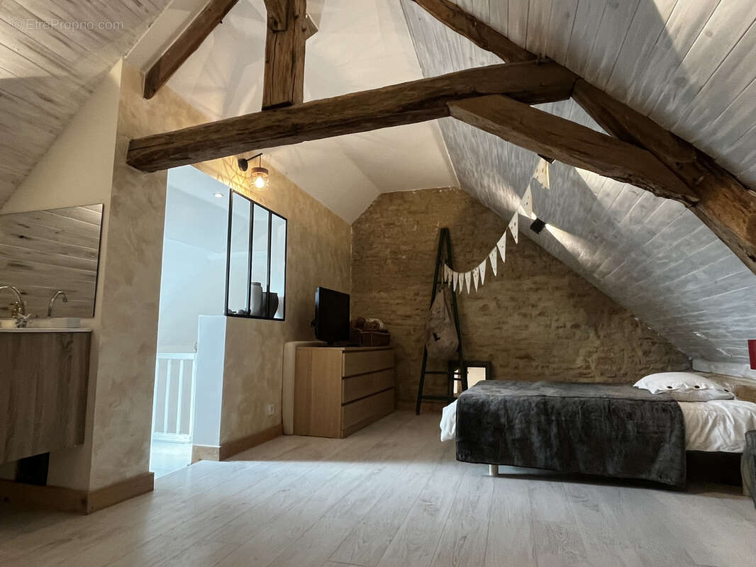Maison à LOUVIERES-EN-AUGE