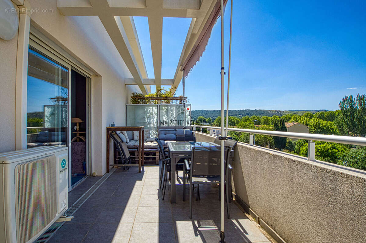 Appartement à VITROLLES
