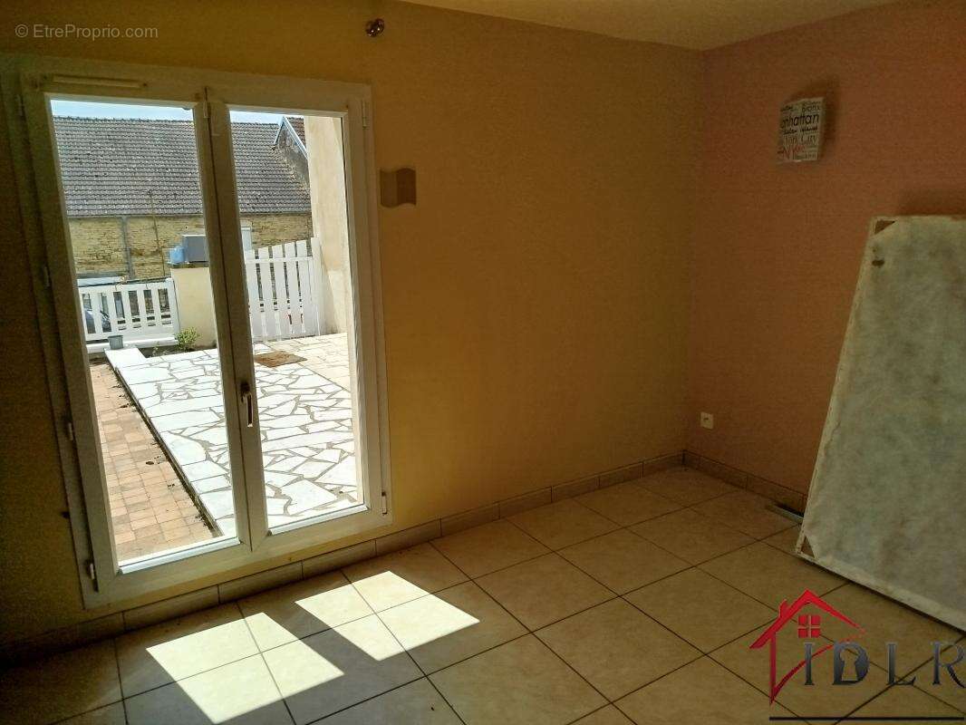 Maison à CHALINDREY