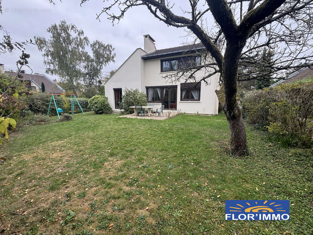 Maison à SAINT-MICHEL-SUR-ORGE