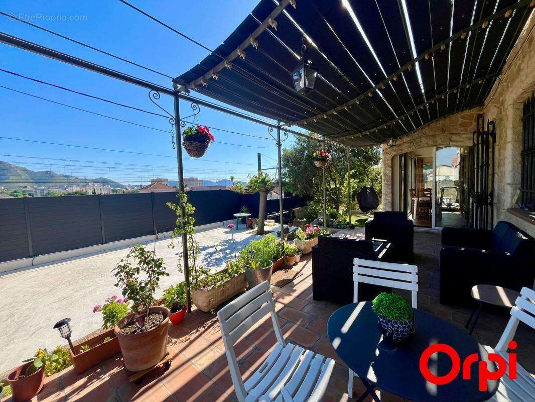 Appartement à MARSEILLE-11E