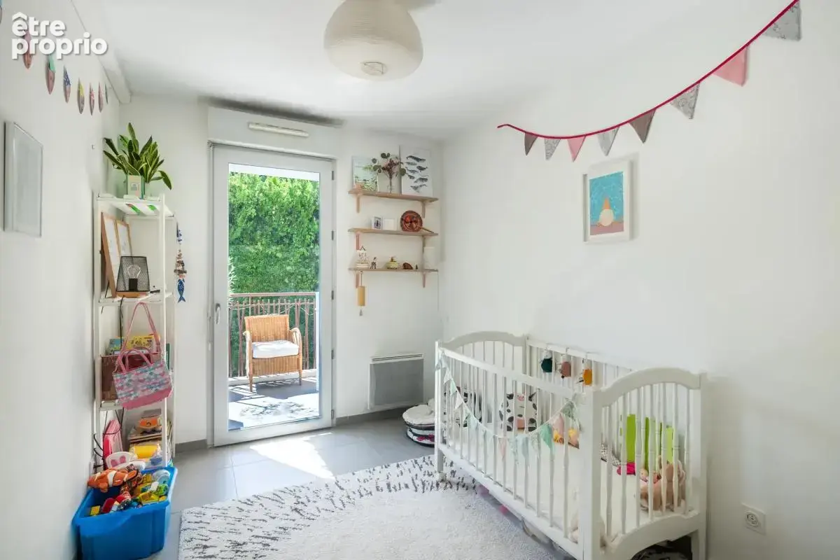 A vendre t3 renove avec garage et terrasse a marseille 13004 - photo 10