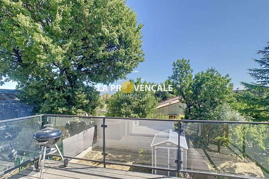 Appartement à GREASQUE