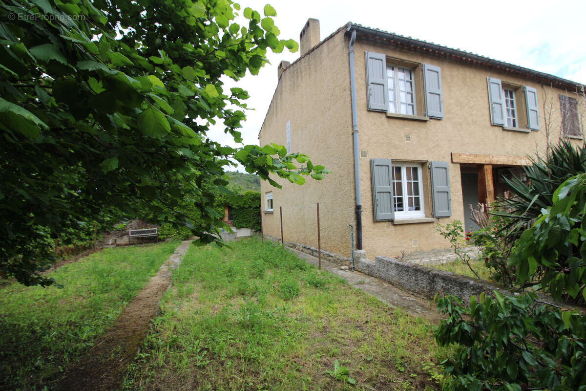 Maison à COUIZA