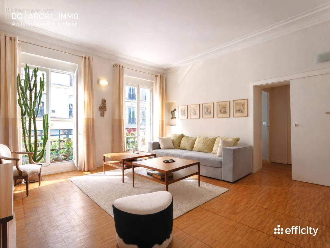 Appartement à PARIS-17E