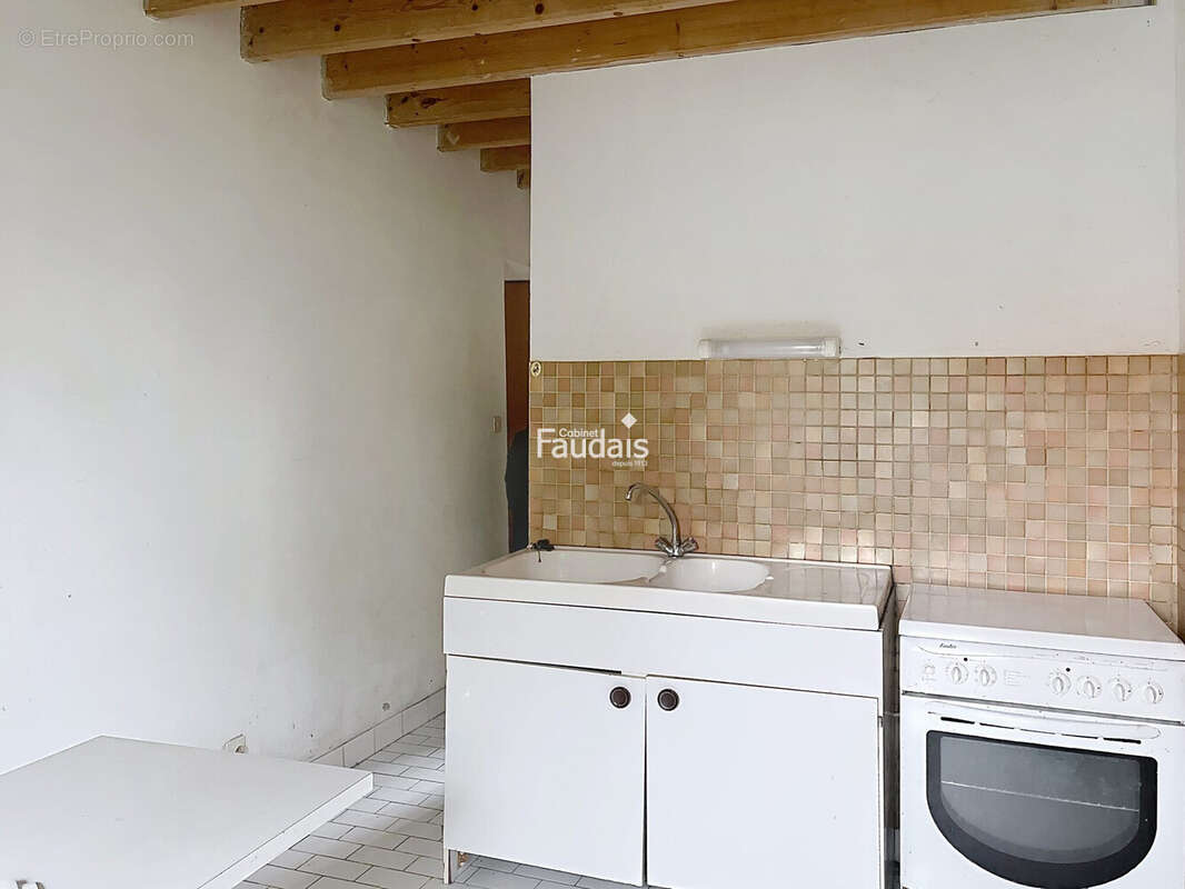 Maison 82 m² à Le Lorey  - photo 4