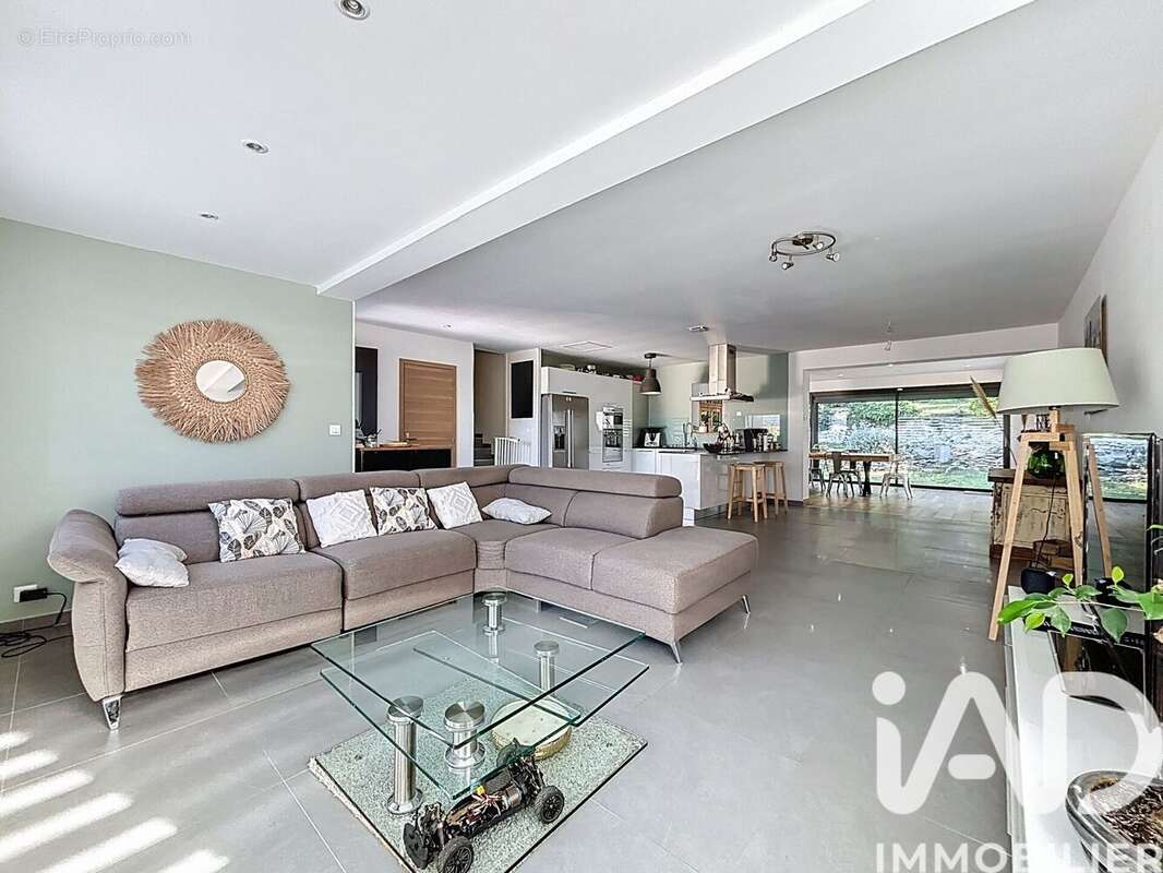Maison 146 m² à Martigues  - photo 6