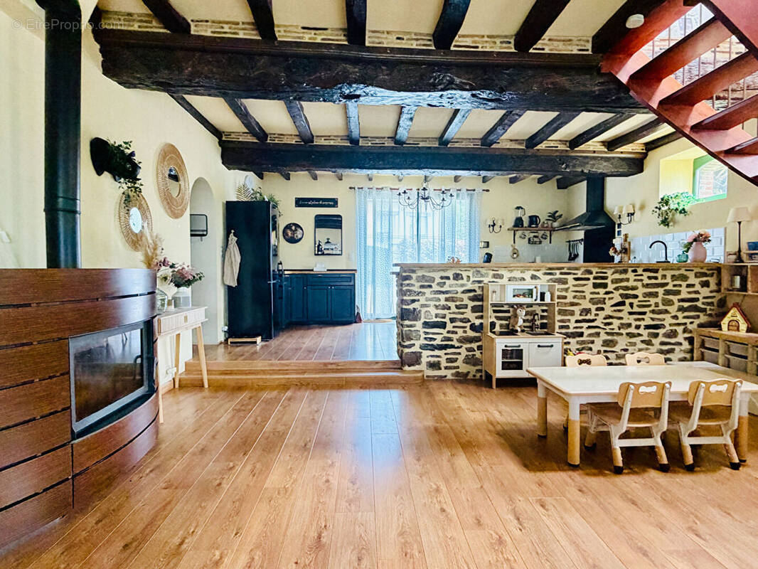Maison à LE SEL-DE-BRETAGNE