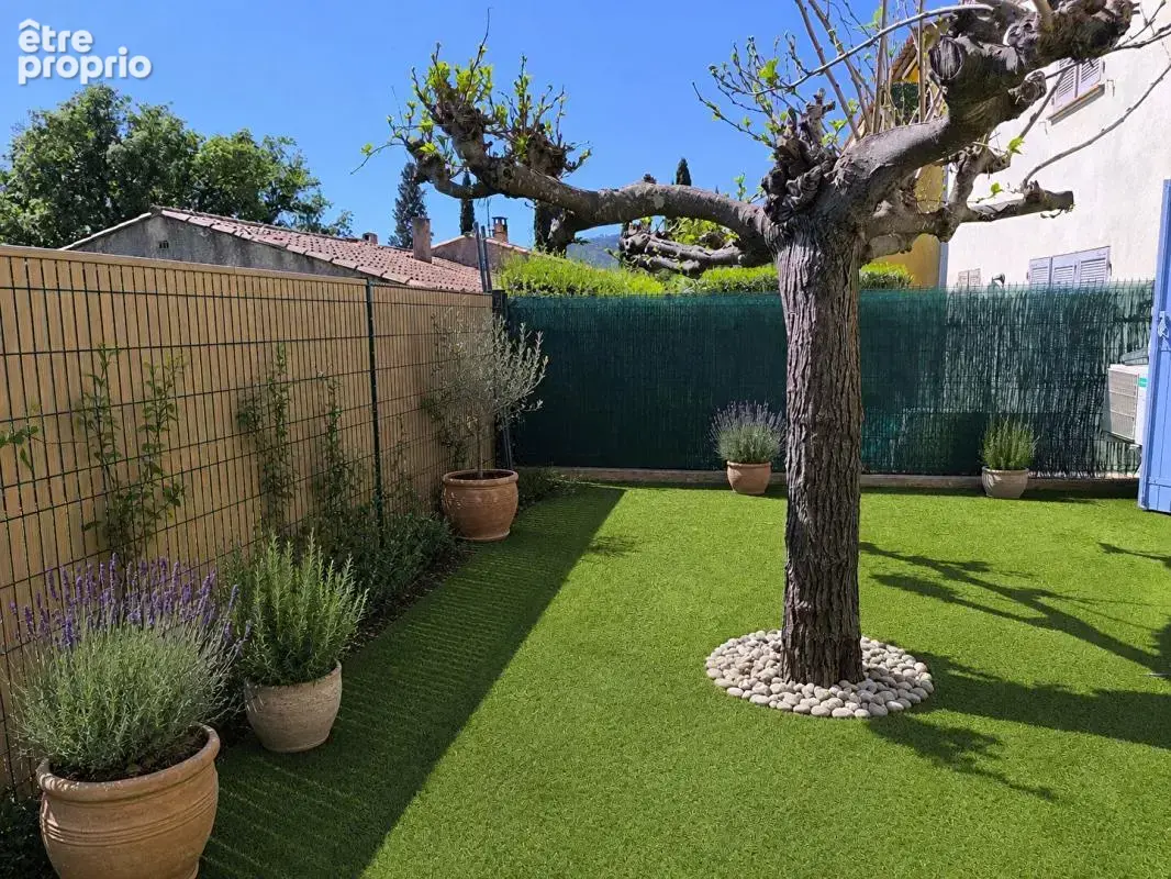 Le Plan-de-la-Tour : Maison 4 pièces avec jardin plein sud et garage,  à deux pas du village - photo 15