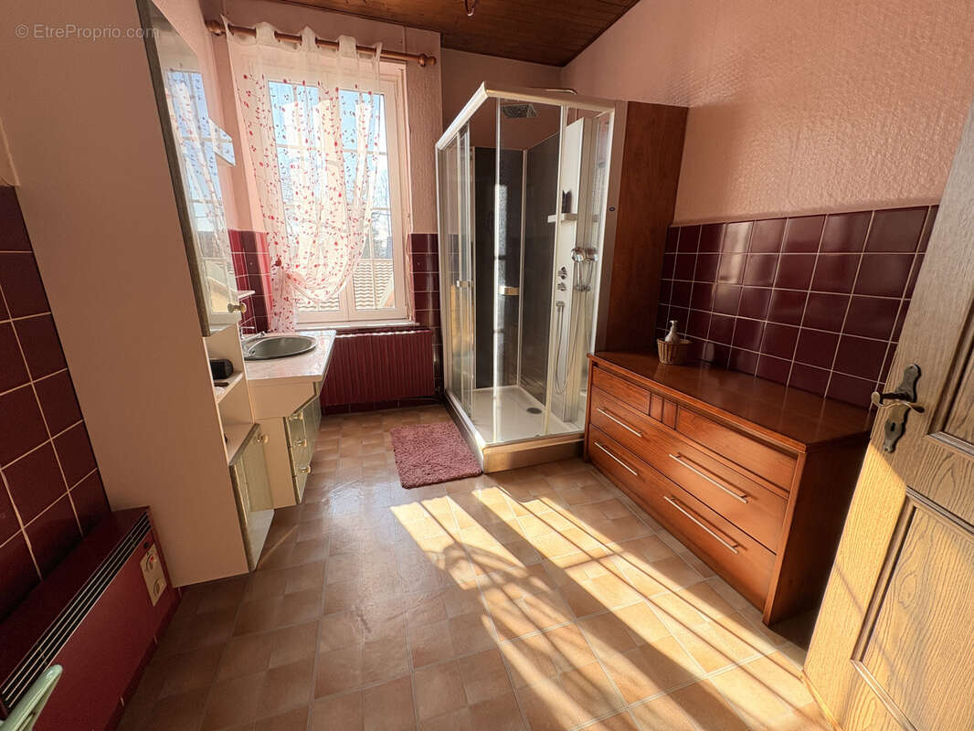 Maison à MONTREUX-VIEUX