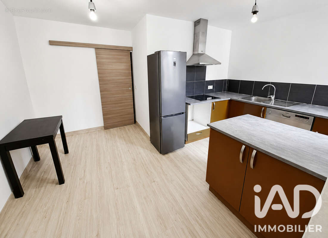 Appartement 60 m² à Saint-Nazaire  - photo 3