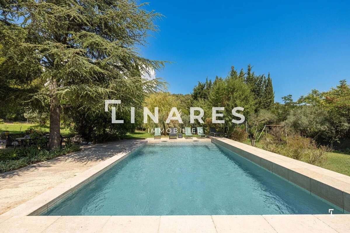 L'ALLAUDIENNE - Maison T5 de 151m2 - Terrain de 3300m2 - Piscine - Garage - ALLAUCH - photo 20