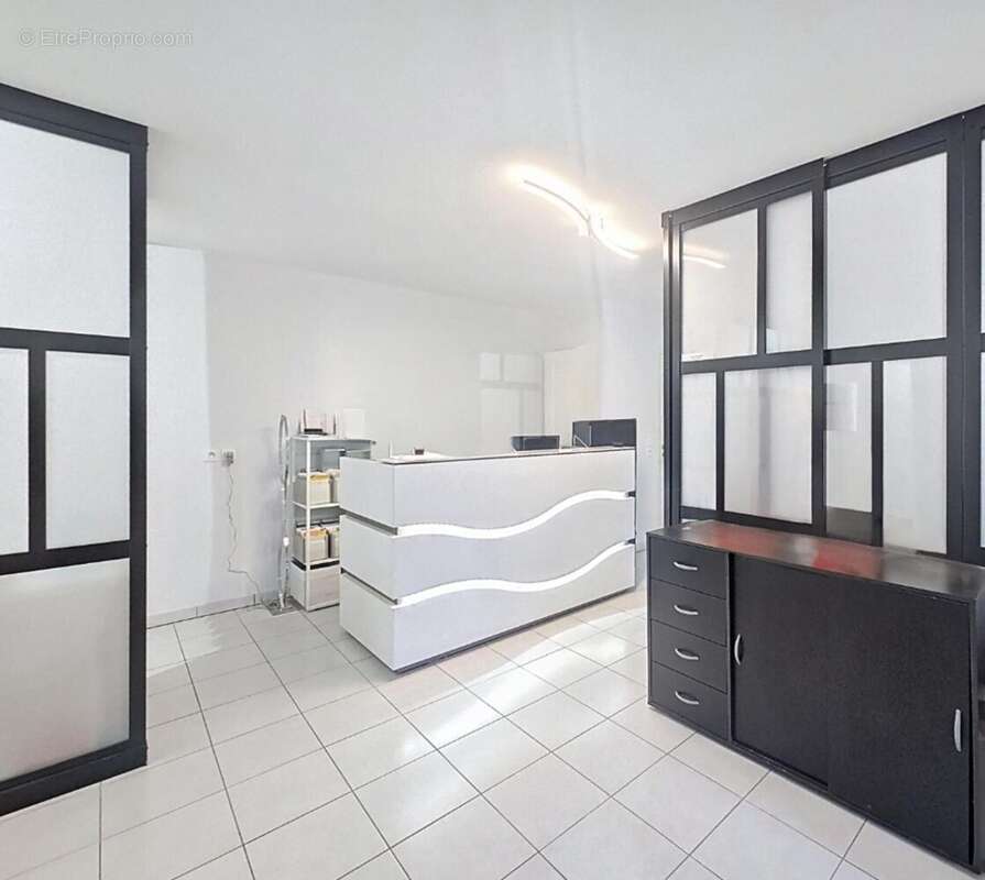 Photo 5 - Appartement à ROQUEBRUNE-SUR-ARGENS