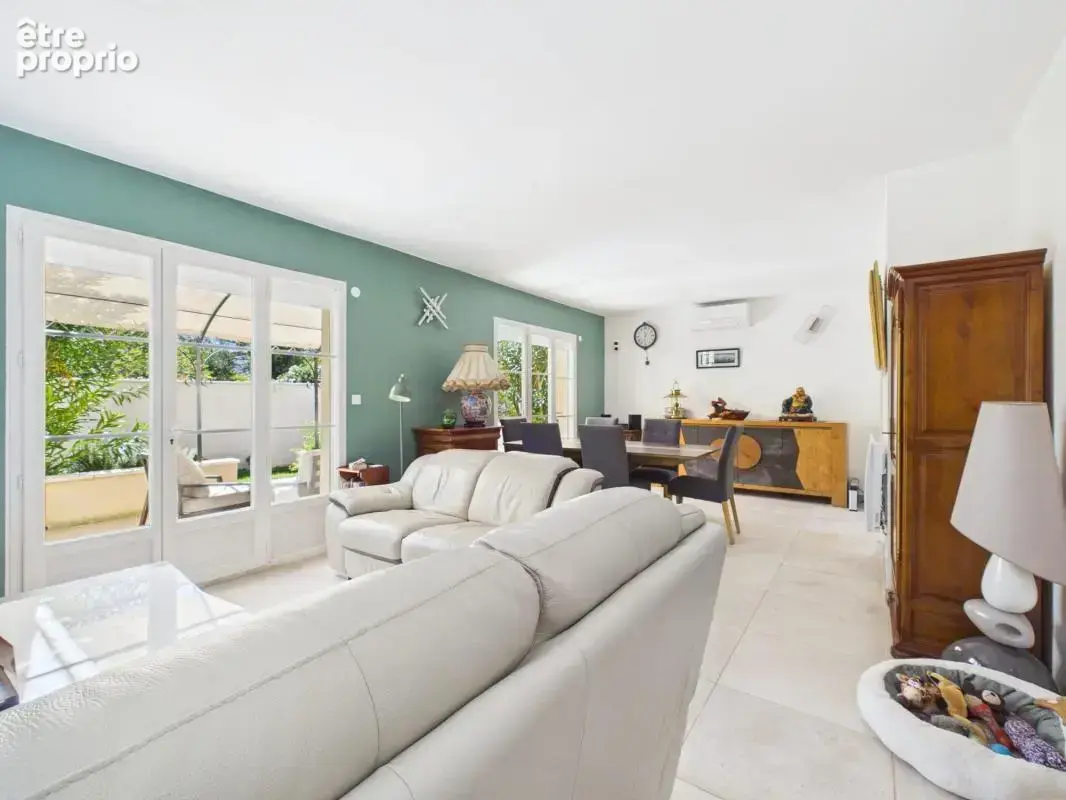 Exclusivité, jolie maison avec piscine, 4 chambres et prestatio - photo 9