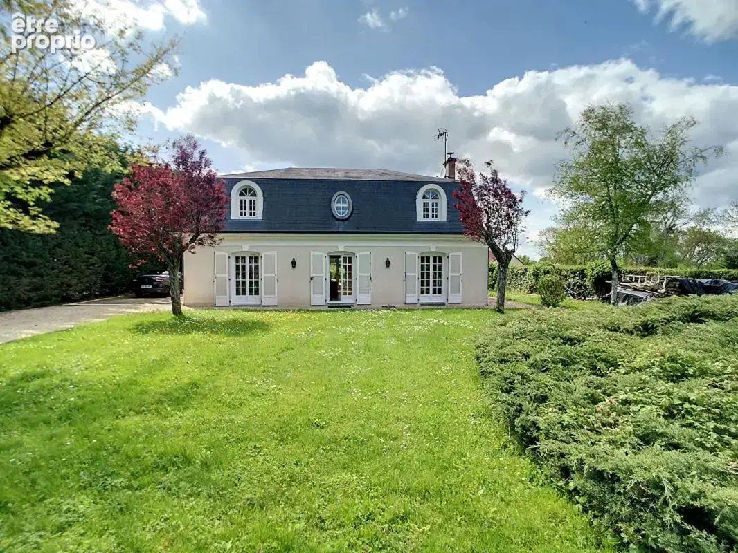 Appartement Cosne Cours Sur Loire 5 pièce(s) 155.80 m2 - photo 17