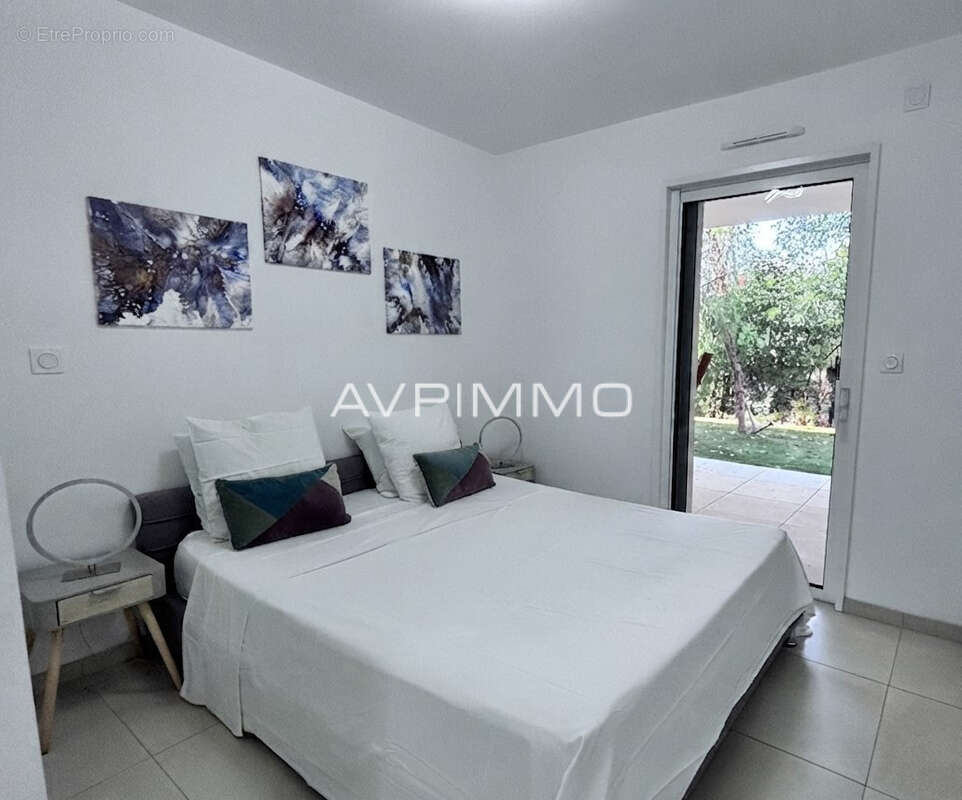 Appartement T3 avec jardin et terrasse à vendre à Saint-Cyr-sur-Mer Les Lecques À 80 m de la plage Résidence r - photo 7