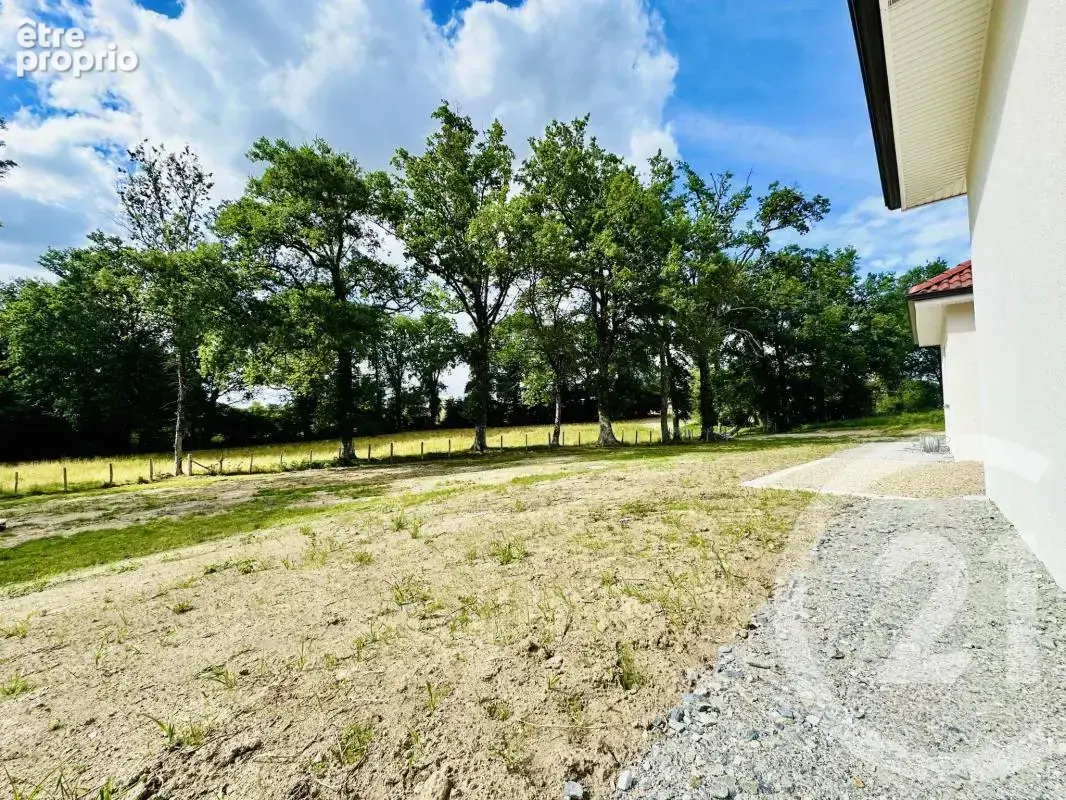 Maison 67 m² à Chateau-Chervix  - photo 5