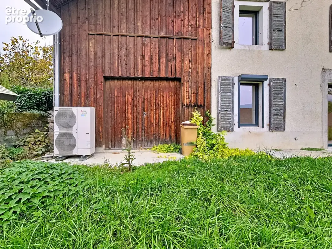 Viuz-en-Sallaz : Ancienne ferme rénovée alliant cachet et performance énergétique – proche Genève - photo 28