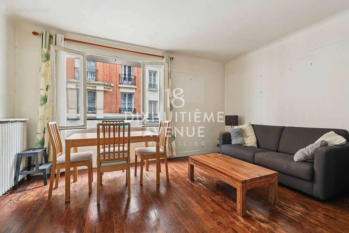 Appartement à PARIS-18E