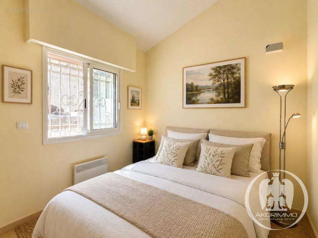 Appartement à EZE