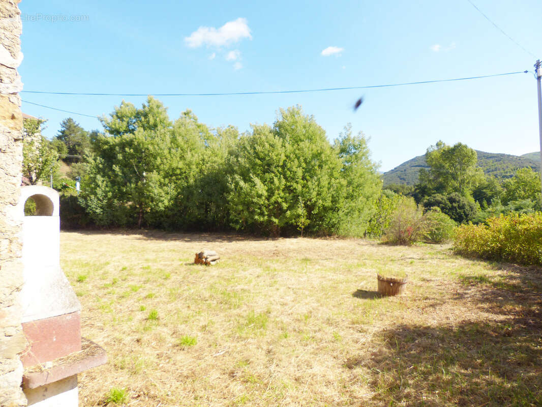 Maison à SAINT-ETIENNE-D'ALBAGNAN