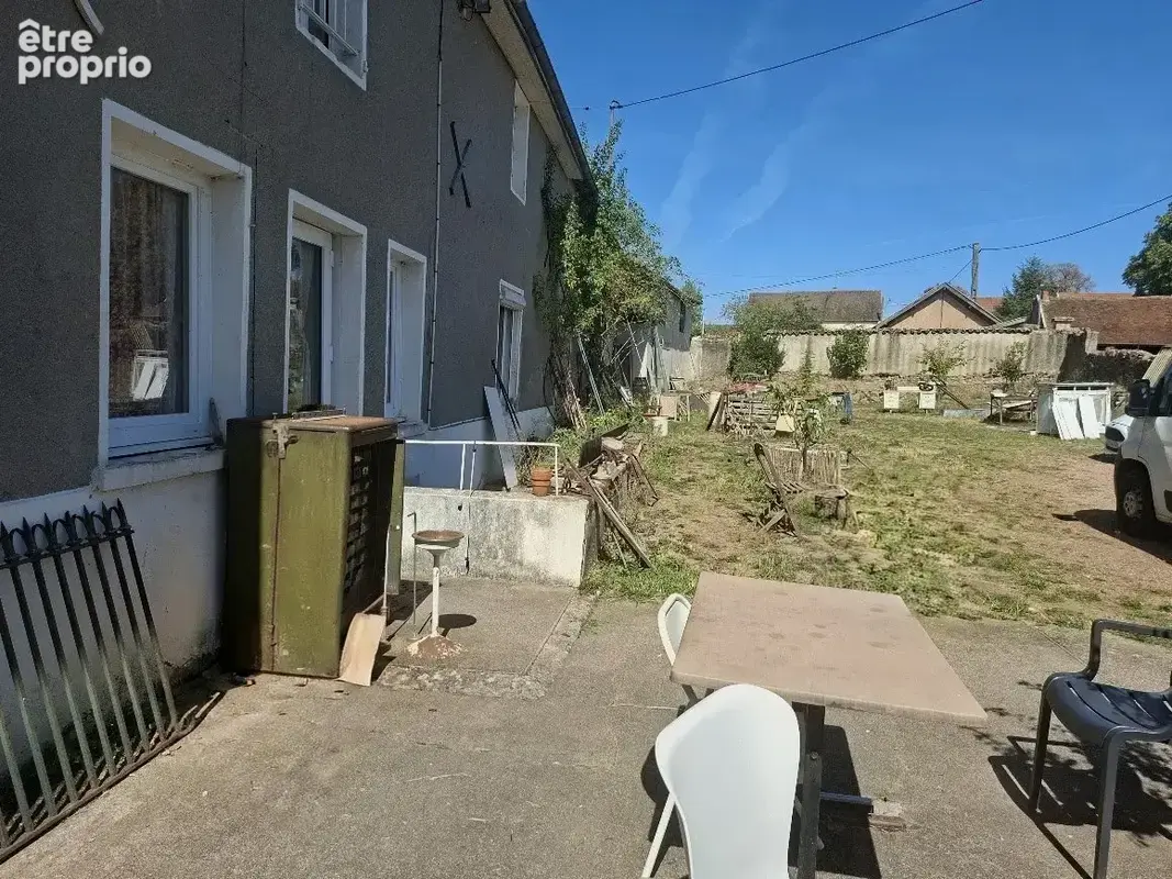 Maison avec grandes dépendances pour habitation et/ou projets divers - photo 2