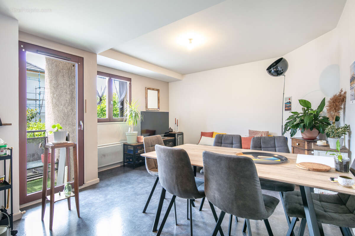 Appartement à MONTMELIAN