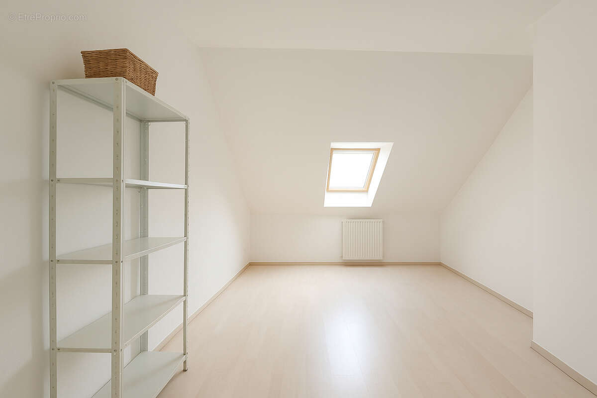 Maison à LA VILLE-AUX-DAMES