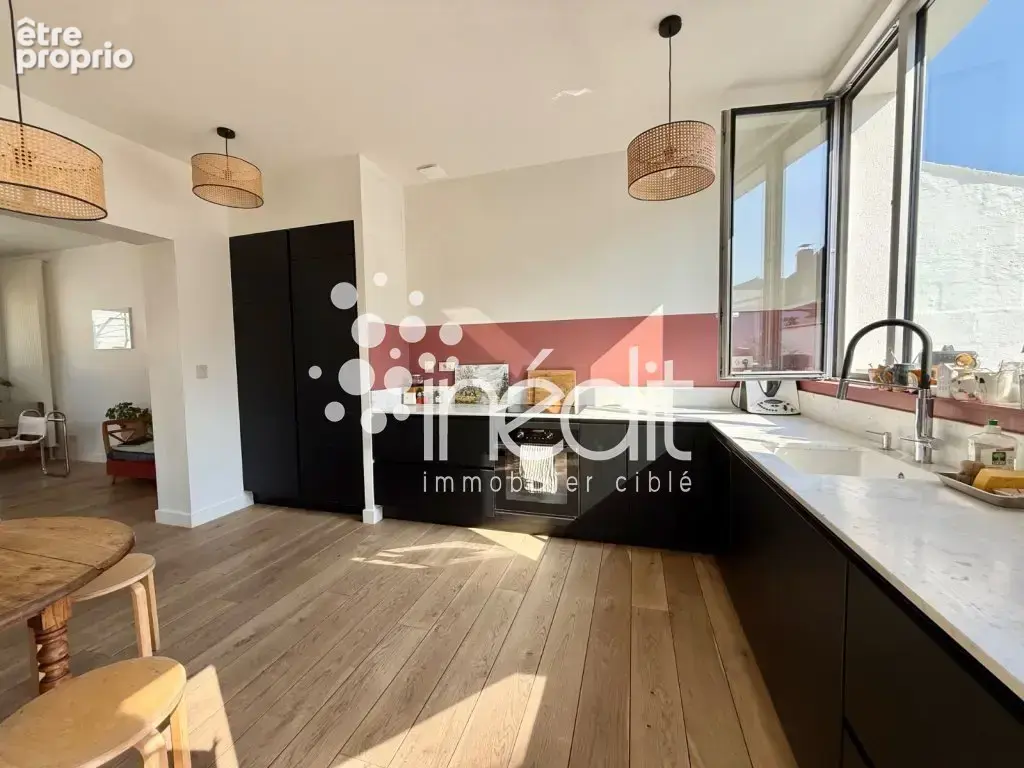 Rare, maison loft contemporaine de 4 chambres, bureau, garage et grande terrasse et patios - photo 4