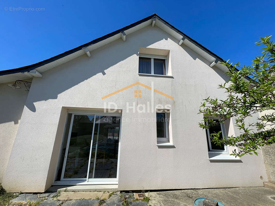 Maison à RENAZE