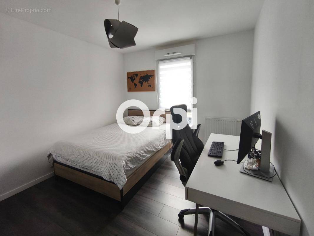 Appartement T3 lumineux avec balcon – Résidence récente sans travaux ! - photo 4