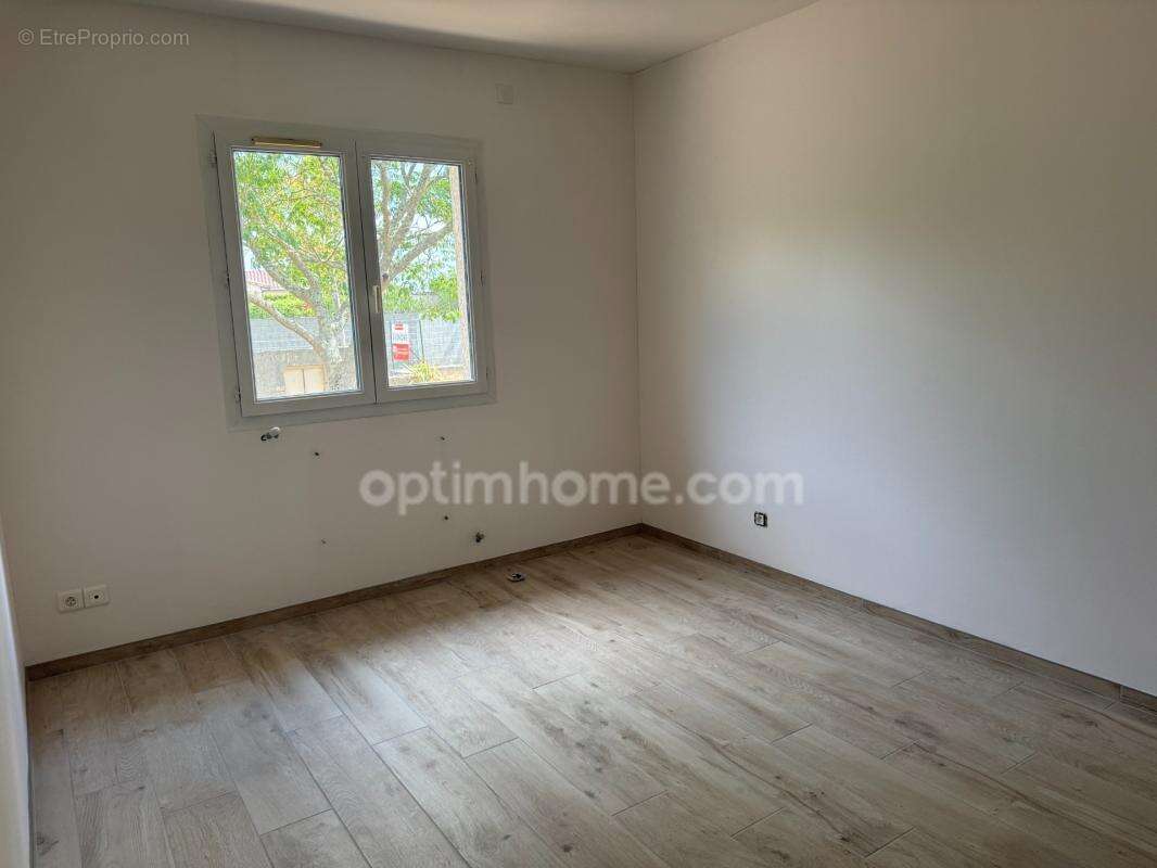 Maison 5 pièces terrain 1126 m² - photo 11