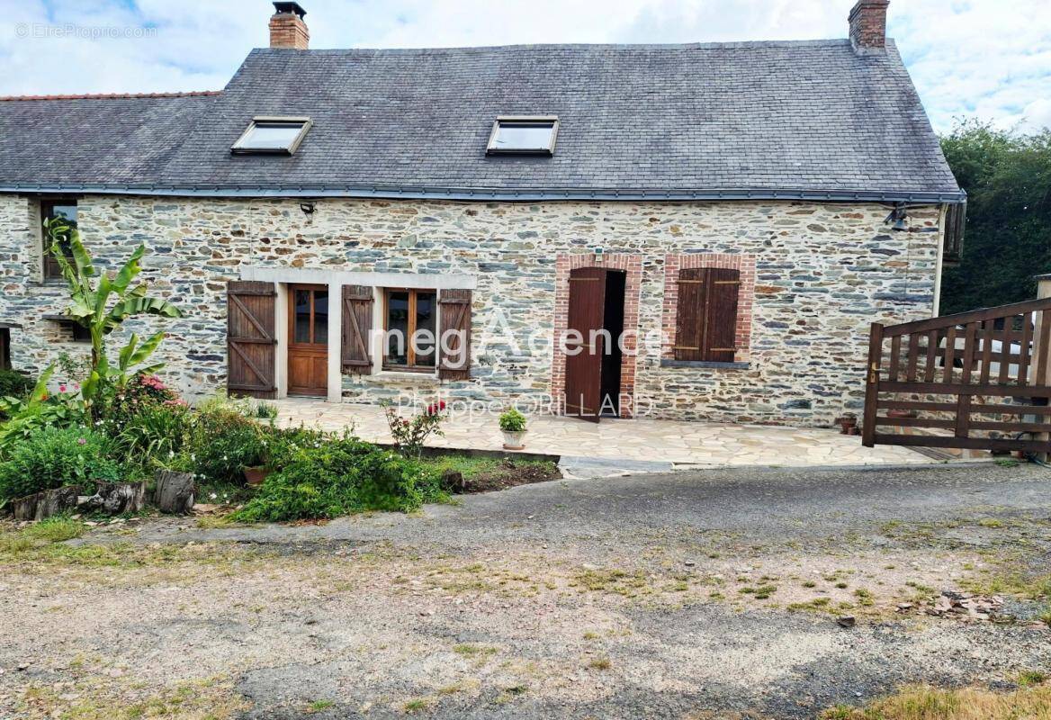 Maison à SOUDAN