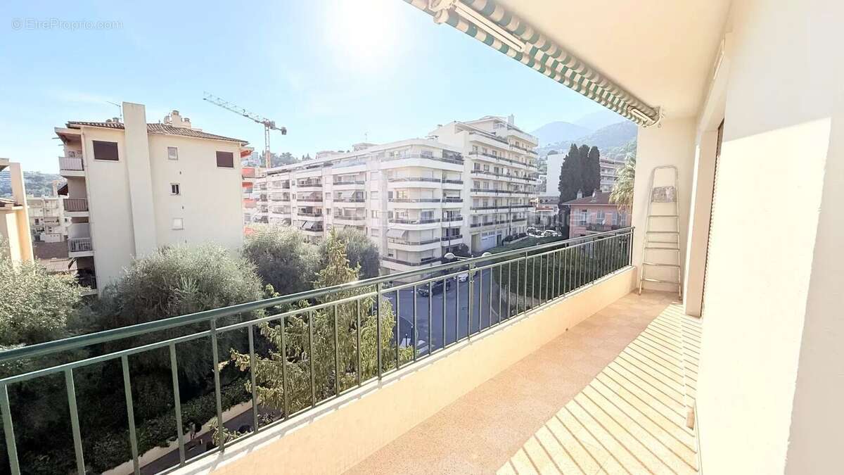 A vendre beau 2 pieces lumineux a rcm - photo 2
