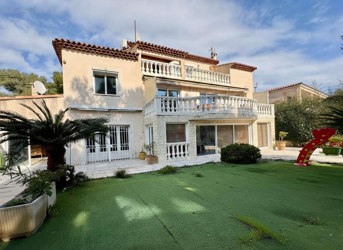 Maison à SAUSSET-LES-PINS