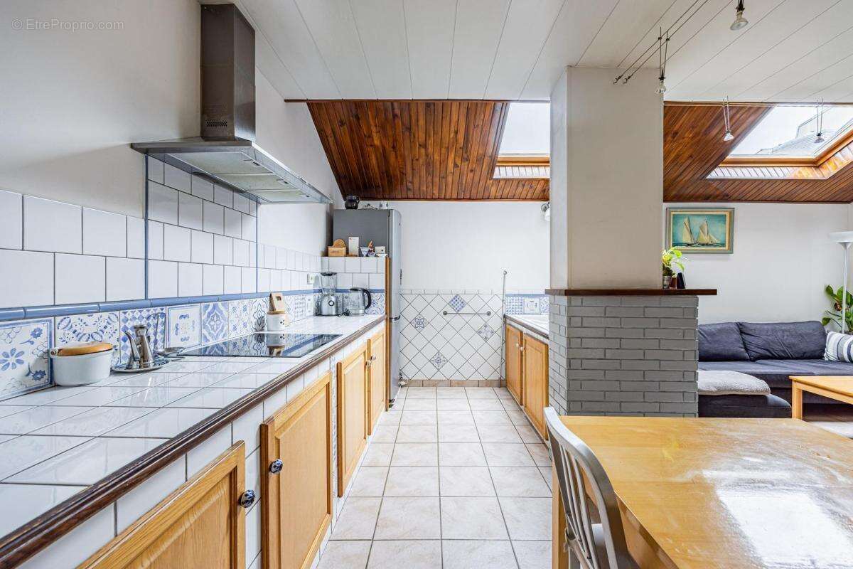 Maison à LA GARENNE-COLOMBES