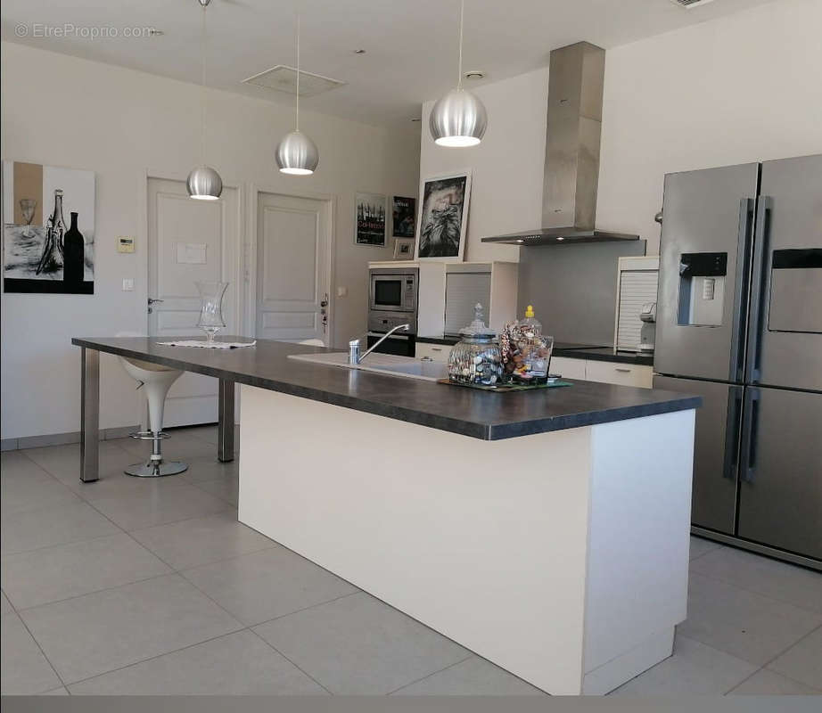 Maison à NISSAN-LEZ-ENSERUNE