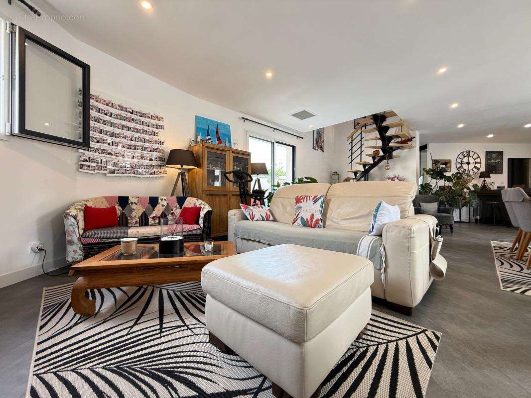 Maison à SAINT-SULPICE-DE-ROYAN