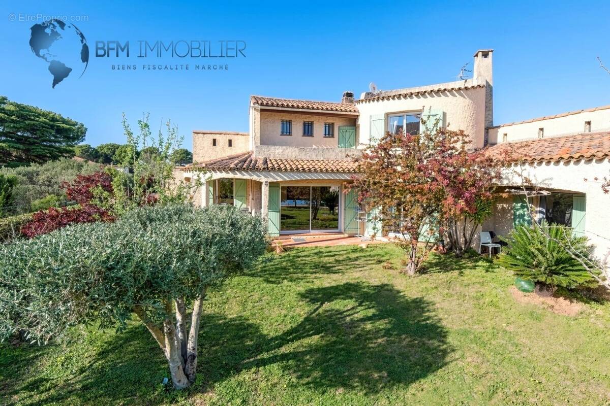Maison à CHATEAUNEUF-LES-MARTIGUES