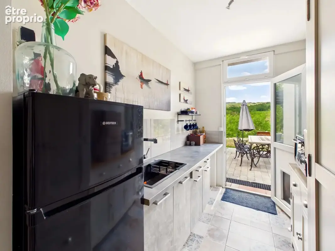 Superb maison sur un grand terrain avec vues imprenables - photo 6
