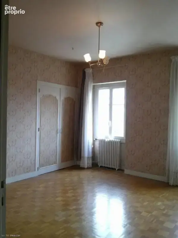 Maison De Campagne Avec Une Deuxième Maison Et D'Autres Dépendances - photo 33